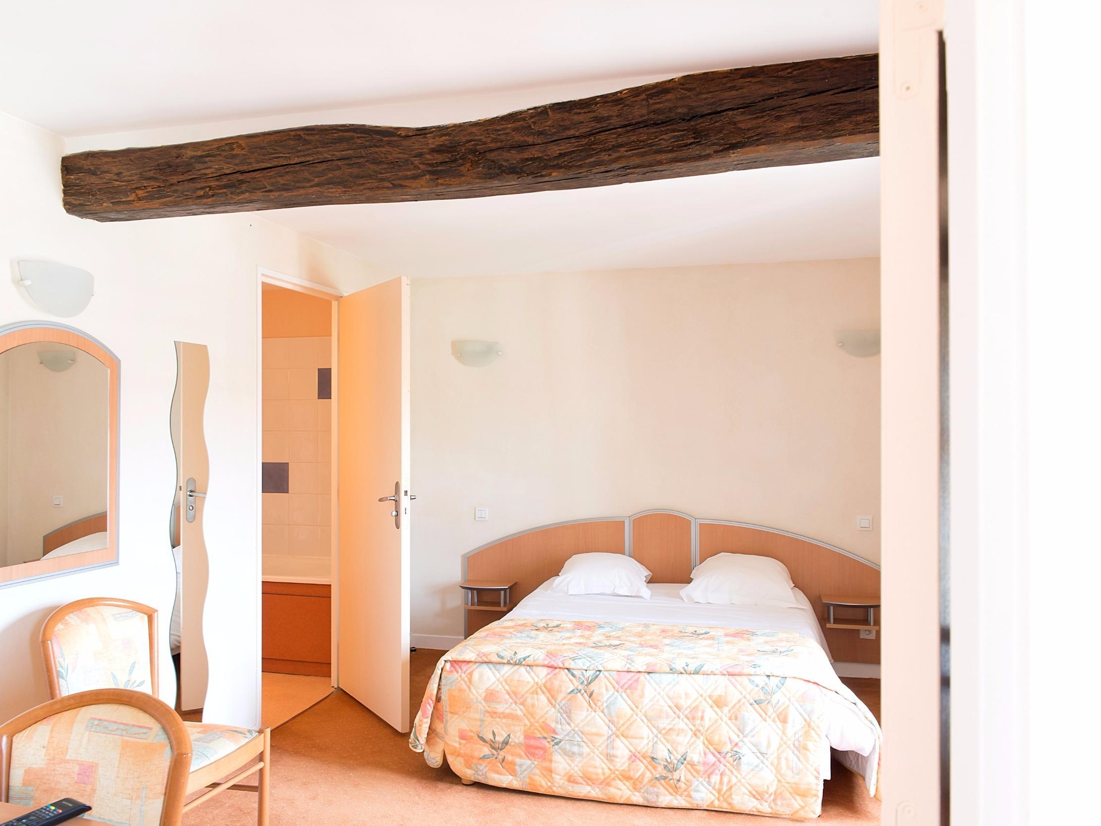 Logis Hotel De France Restaurant Le Lucullus Montmorillon Zewnętrze zdjęcie